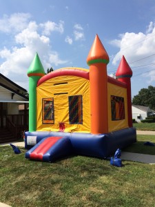 Mini Castle Bounce House Rental Kansas City Area, Delivery included $140 to most of Metro.